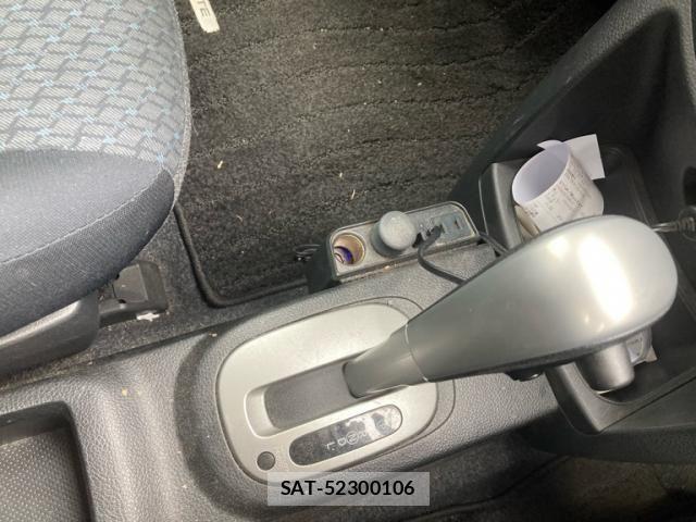 Nissan NOTE 2012-03 8797001-13