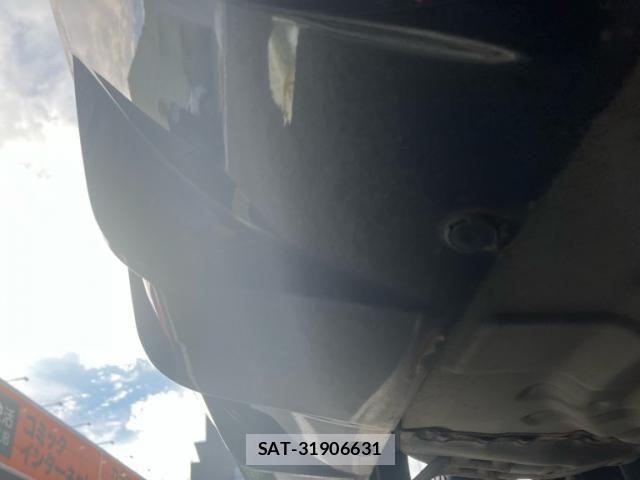 Nissan NOTE 2015-09 8830886-9