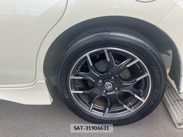 Nissan NOTE 2015-09 8830886-5