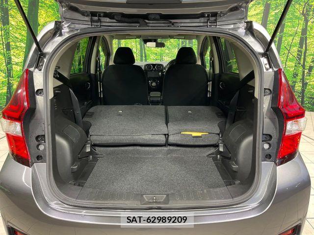 Nissan NOTE 2018-02 8830869-9
