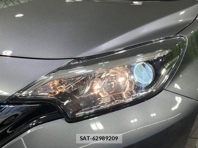 Nissan NOTE 2018-02 8830869-11