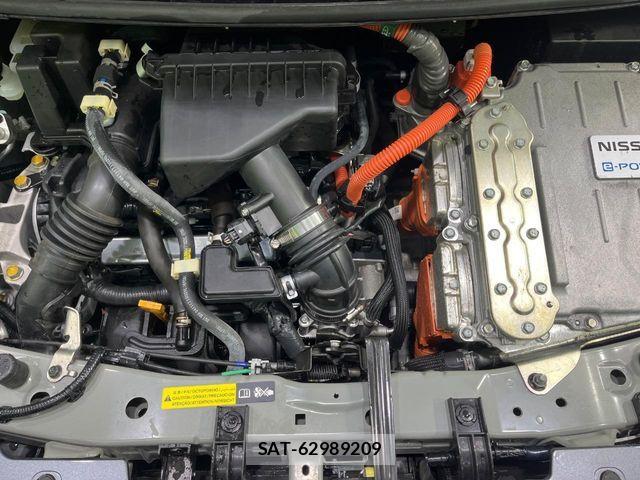 Nissan NOTE 2018-02 8830869-17