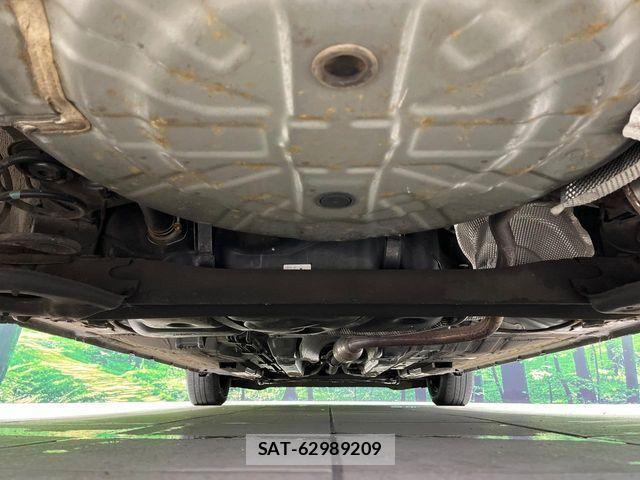 Nissan NOTE 2018-02 8830869-18
