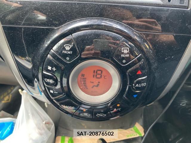 Nissan NOTE 2014-10 8830909-12