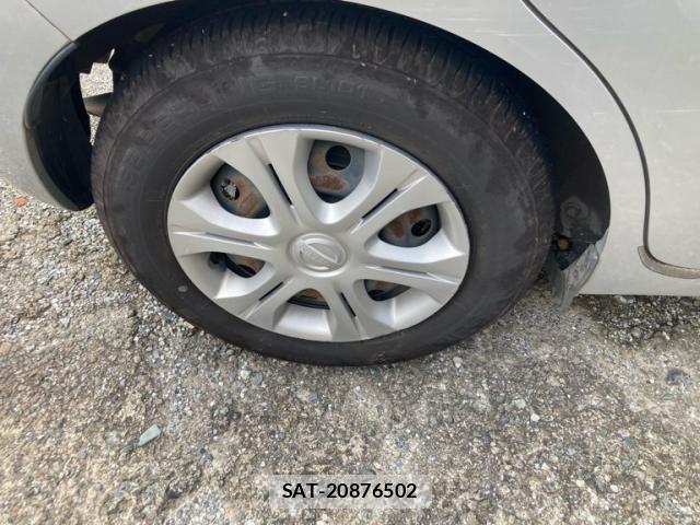 Nissan NOTE 2014-10 8830909-16