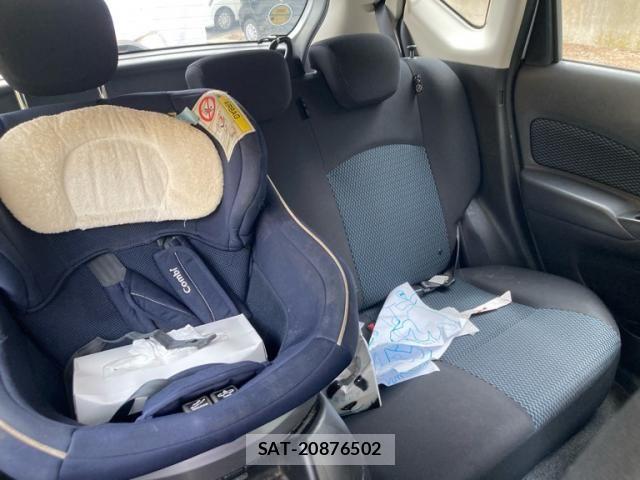 Nissan NOTE 2014-10 8830909-4