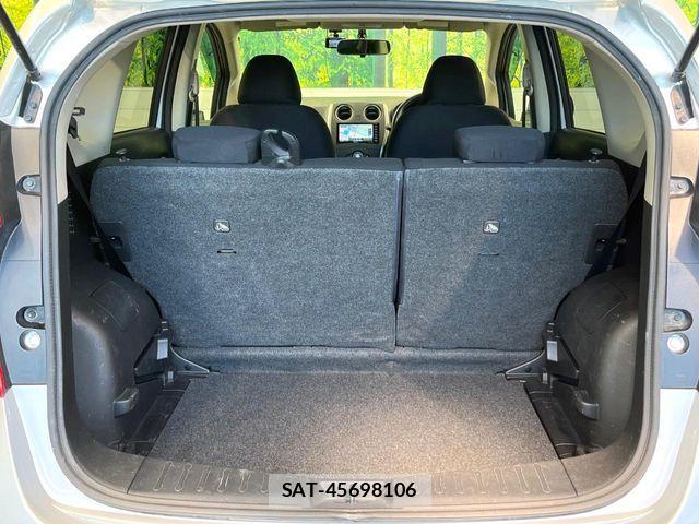 Nissan NOTE 2013-09 8830896-9