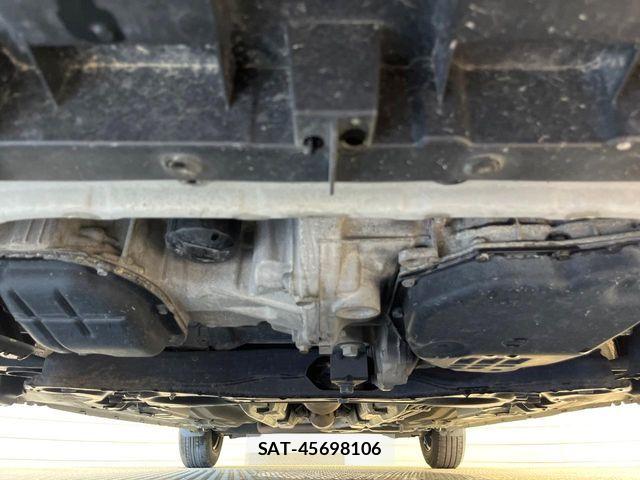Nissan NOTE 2013-09 8830896-18