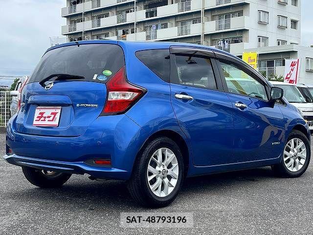 Nissan NOTE 2019-02 8830871-3