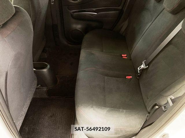Nissan NOTE 2017-10 8830853-23