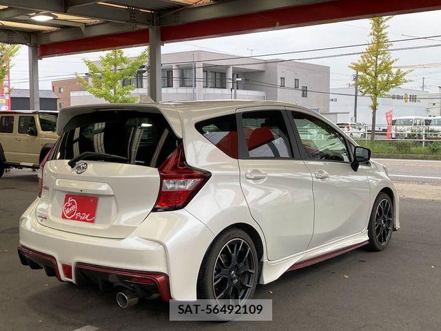 Nissan NOTE 2017-10 8830853-4