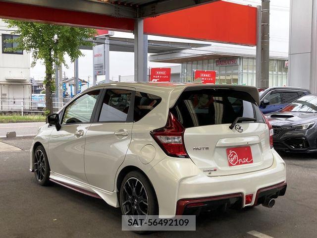 Nissan NOTE 2017-10 8830853-6