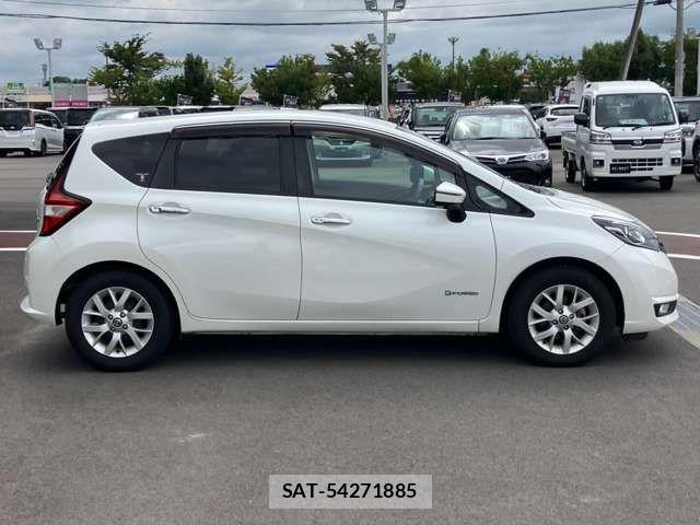 Nissan NOTE 2019-09 8830867-17