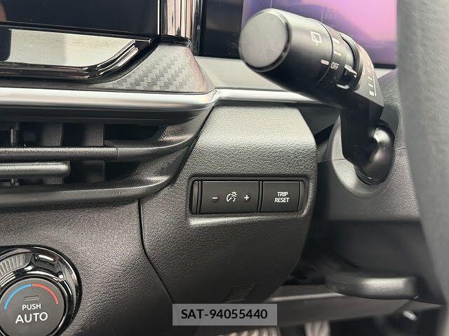 Nissan NOTE 2021-08 8830865-11