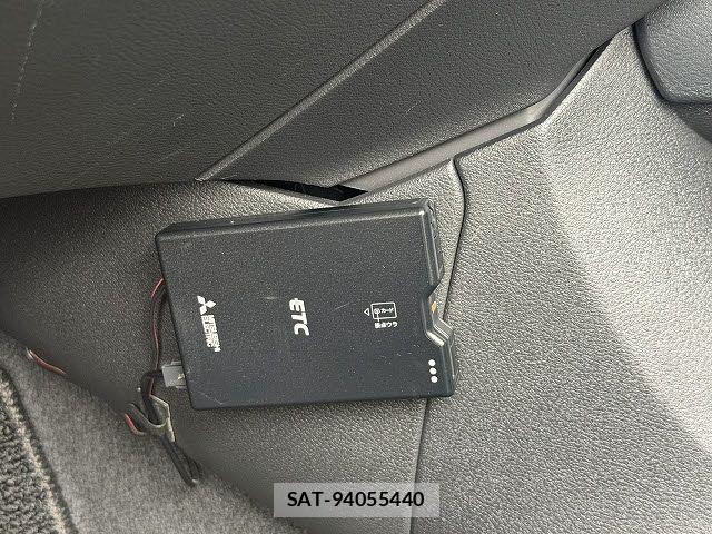 Nissan NOTE 2021-08 8830865-12