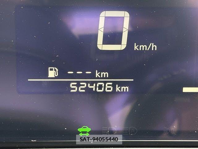 Nissan NOTE 2021-08 8830865-21