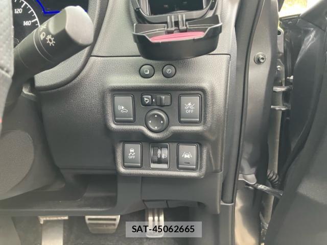 Nissan NOTE 2017-07 8830885-12