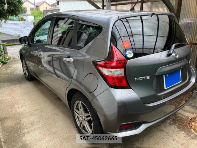 Nissan NOTE 2017-07 8830885-2