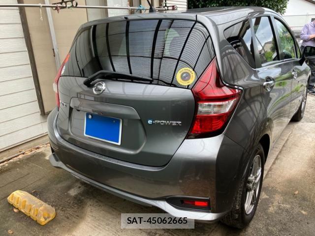 Nissan NOTE 2017-07 8830885-3
