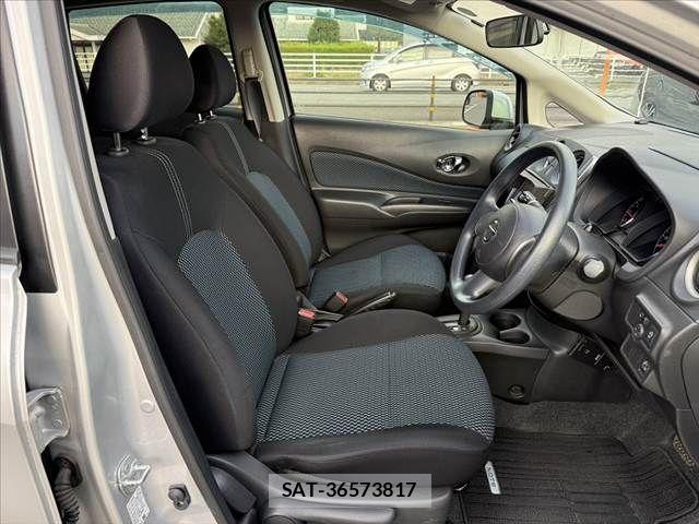 Nissan NOTE 2013-09 8830907-15