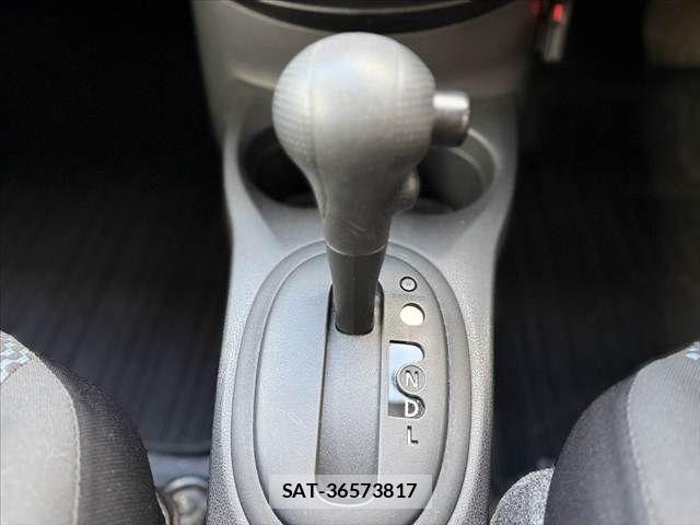 Nissan NOTE 2013-09 8830907-22