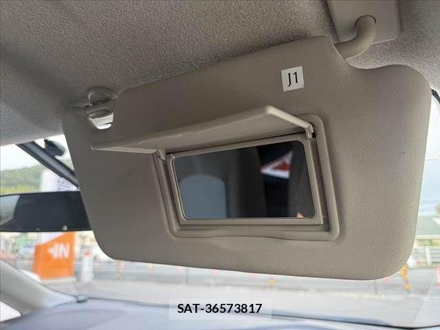 Nissan NOTE 2013-09 8830907-29