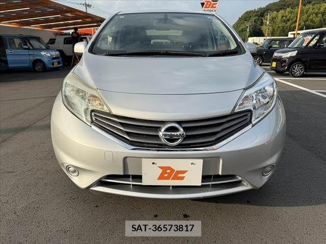 Nissan NOTE 2013-09 8830907-8