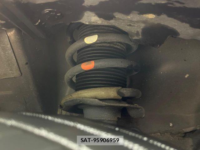 Nissan NOTE 2017-11 8830873-19