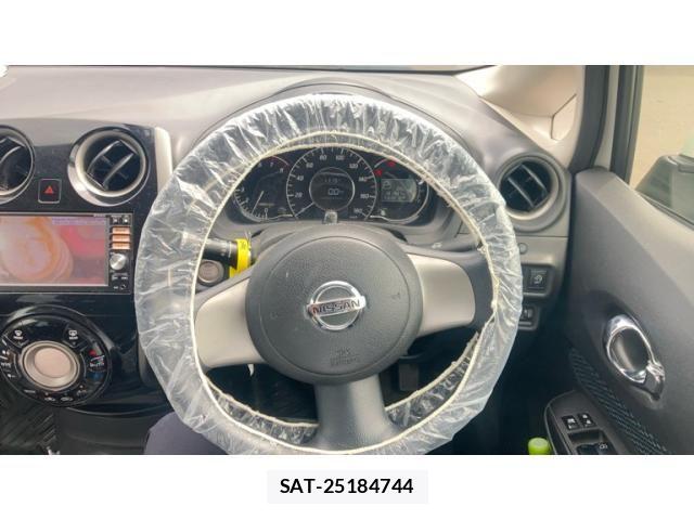 Nissan NOTE 2013-09 8830912-10