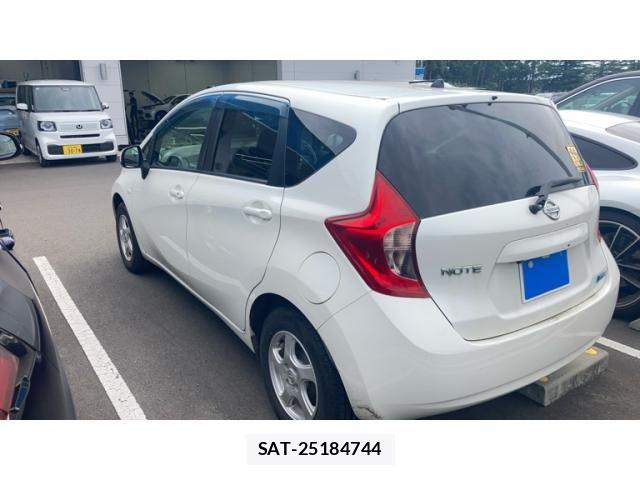 Nissan NOTE 2013-09 8830912-6