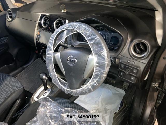 Nissan NOTE 2014-10 8830910-9