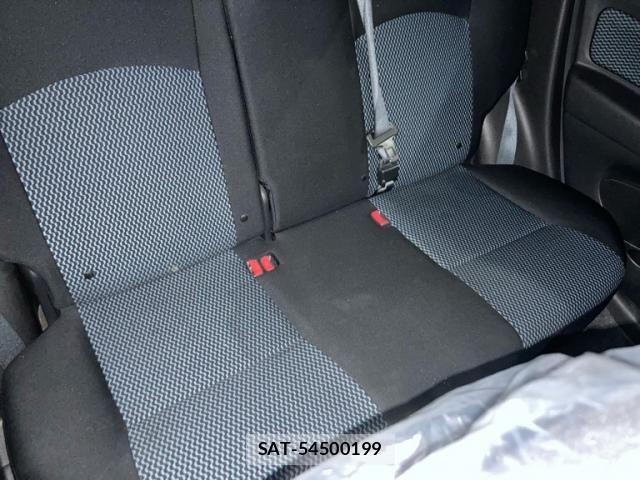 Nissan NOTE 2014-10 8830910-11