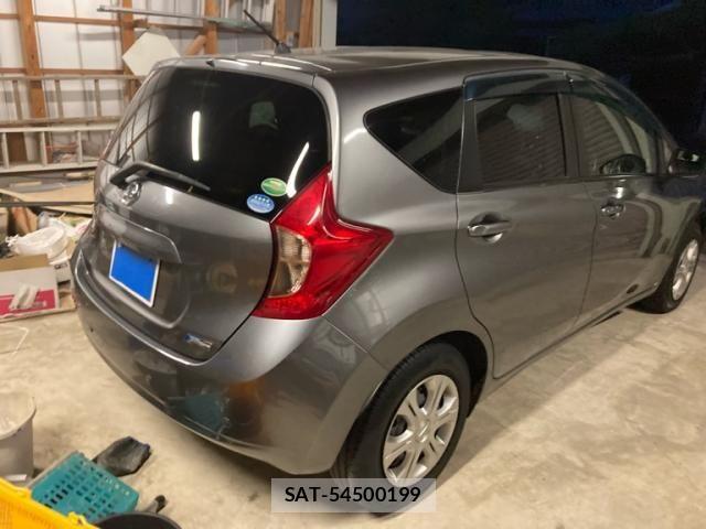 Nissan NOTE 2014-10 8830910-2