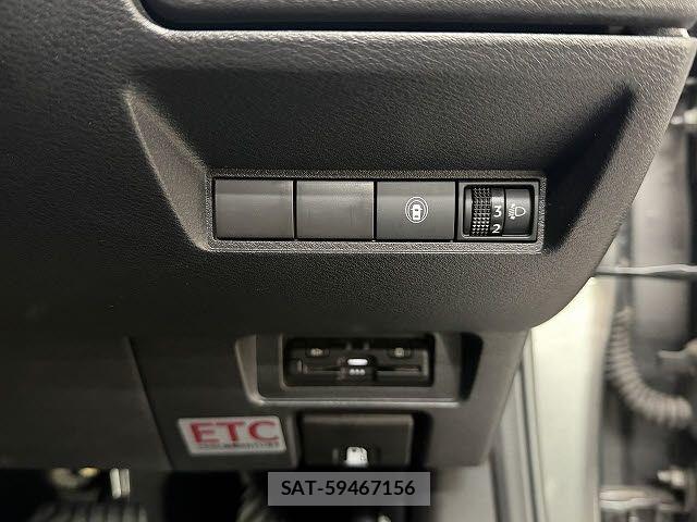 Nissan NOTE 2021-08 8830868-11