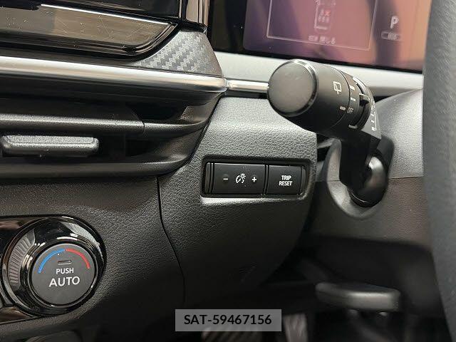 Nissan NOTE 2021-08 8830868-14