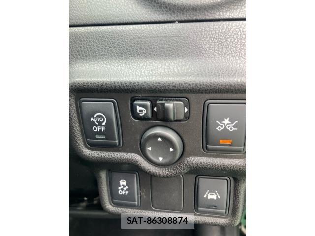 Nissan NOTE 2015-03 8830908-21