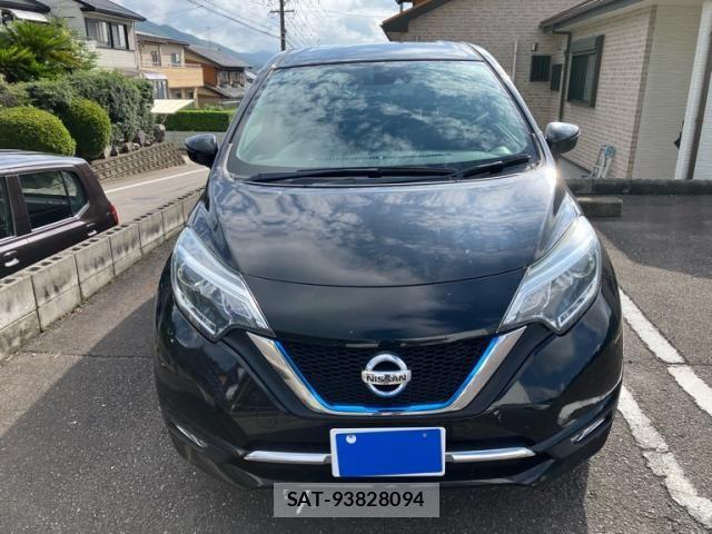 Nissan NOTE 2017-09 8830898-1