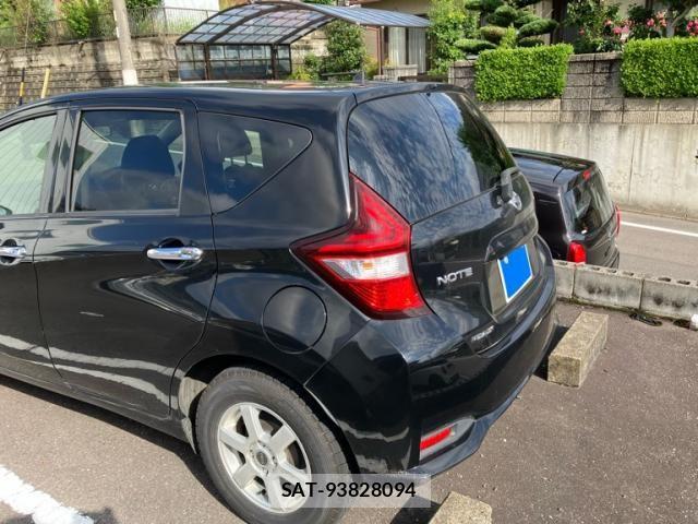 Nissan NOTE 2017-09 8830898-5