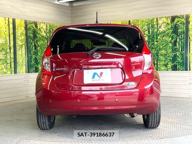 Nissan NOTE 2015-05 8830889-14