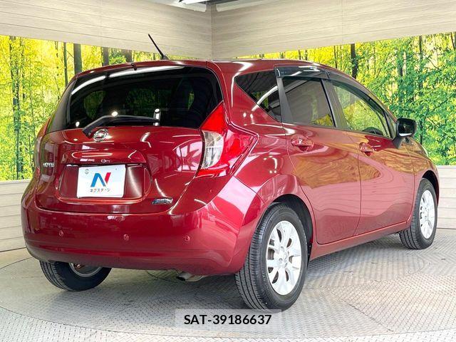 Nissan NOTE 2015-05 8830889-16