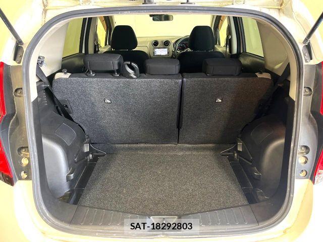 Nissan NOTE 2018-01 8830893-10