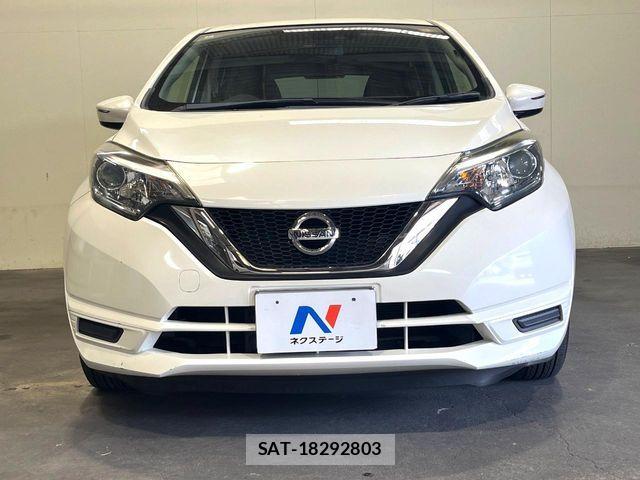 Nissan NOTE 2018-01 8830893-15