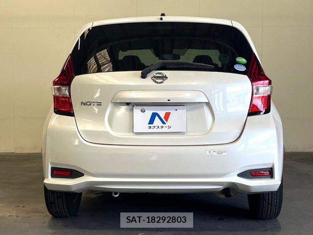 Nissan NOTE 2018-01 8830893-16