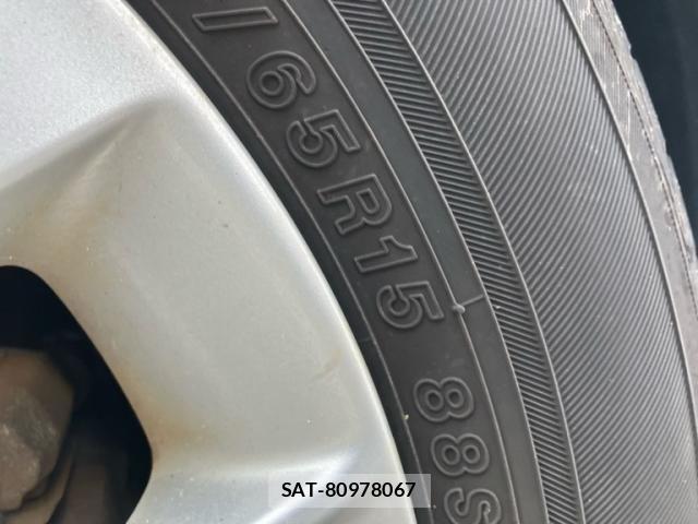Nissan NOTE 2019-09 8830895-7
