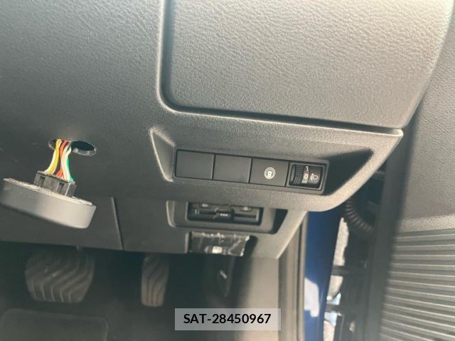 Nissan NOTE 2021-05 8830864-13