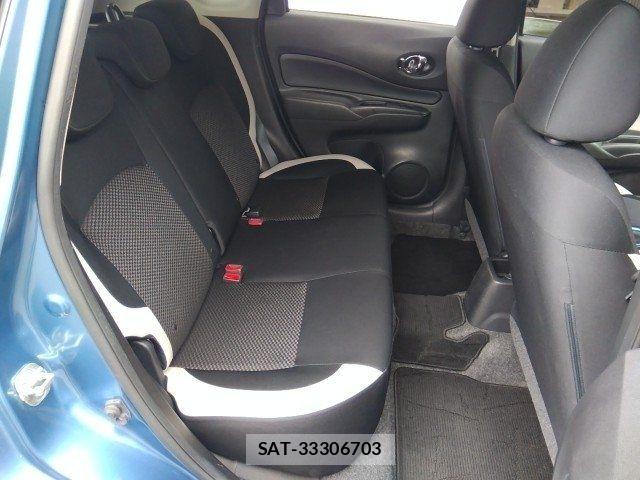 Nissan NOTE 2018-05 8830890-11