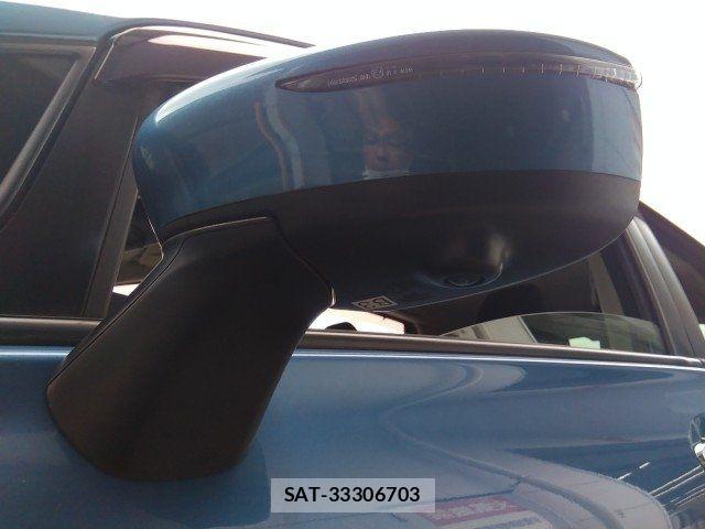 Nissan NOTE 2018-05 8830890-25