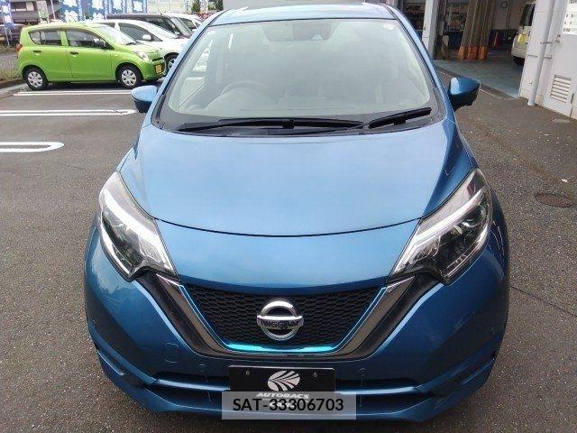 Nissan NOTE 2018-05 8830890-3