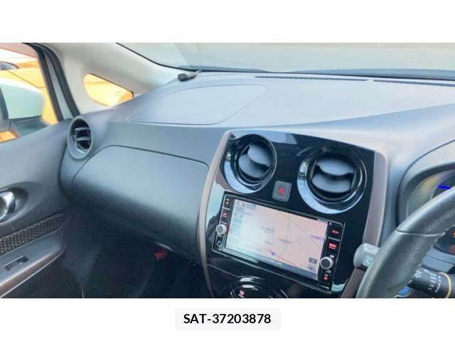 Nissan NOTE 2017-10 8830899-21