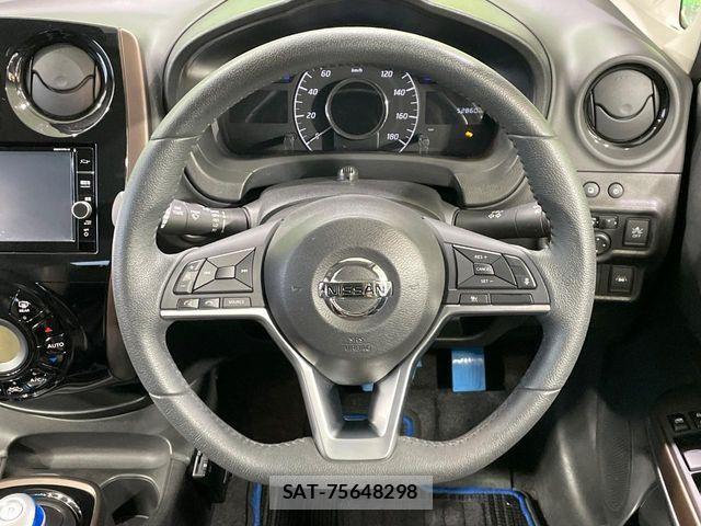 Nissan NOTE 2017-12 8830874-10